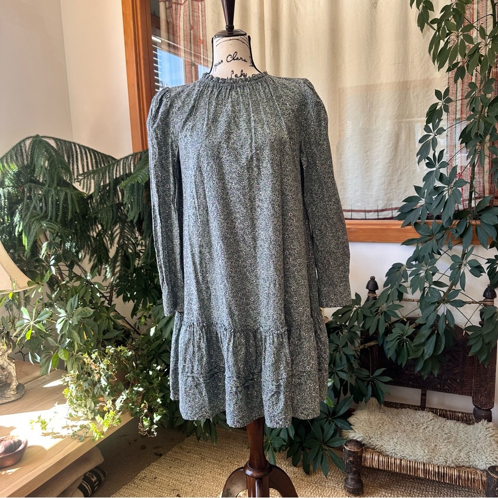 Universal Threads Long Sleeve Ruffle Hem Dress - Green Floral
